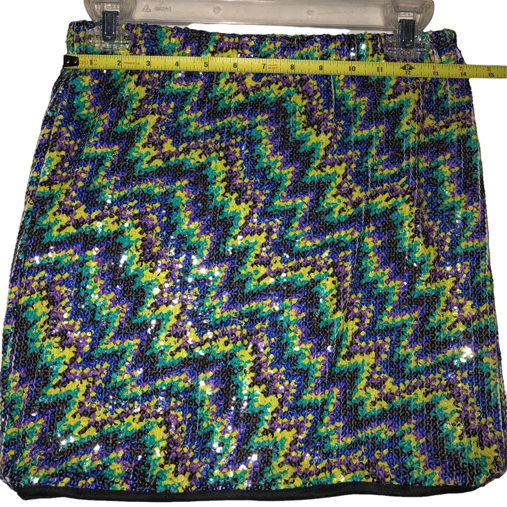 Sequined ladies S Mardi Gras/special occasion mini skirt lined lots of stretch